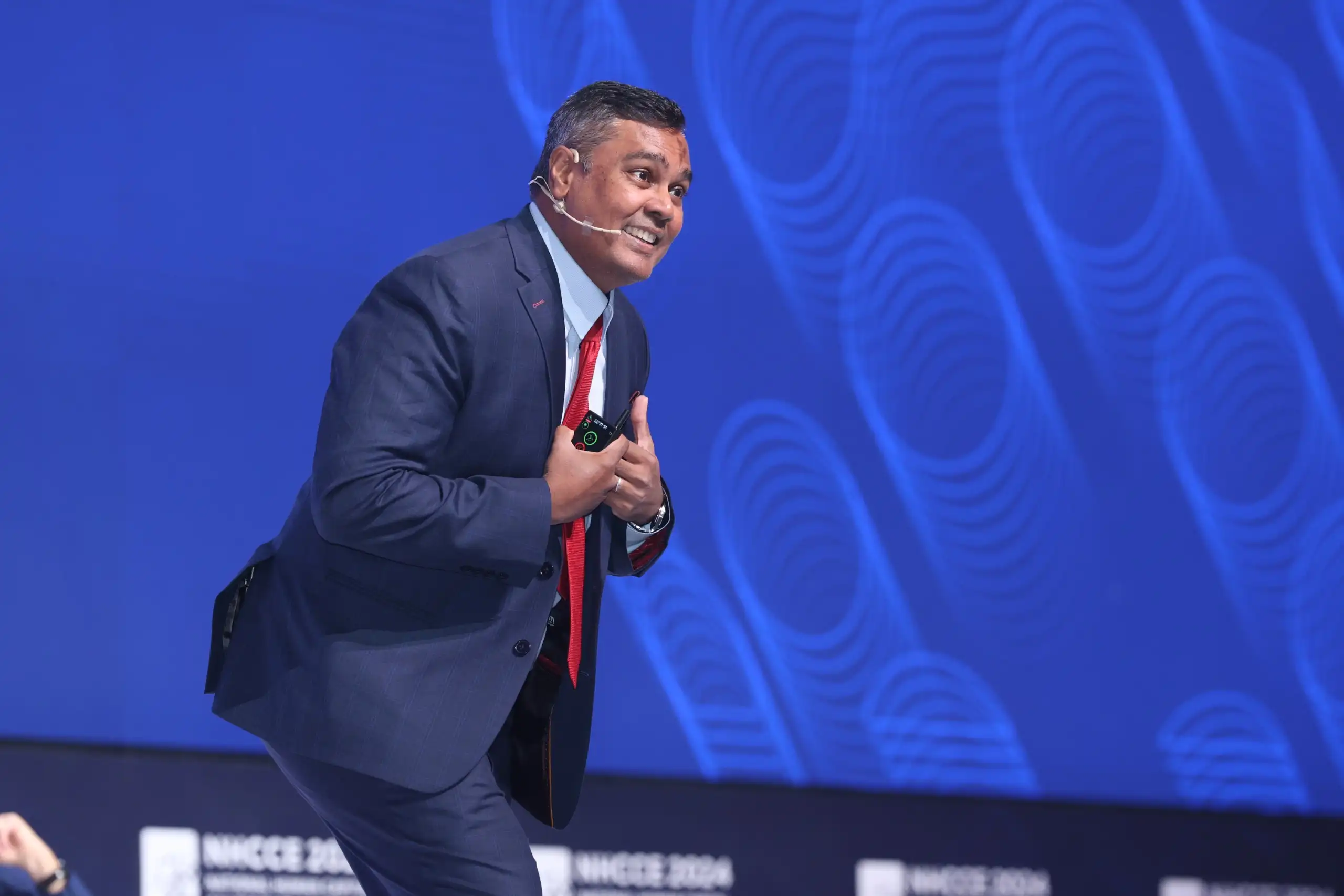 Why Choosing the Right Keynote Speaker Matters More Than Ever Today